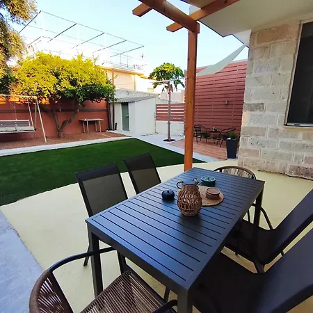 Patrelaki Stone Chania With Private Yard Holiday home *