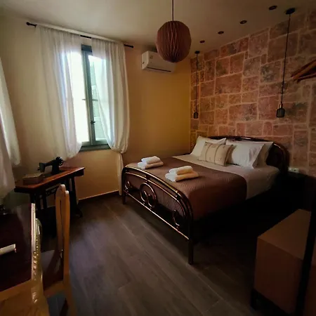 Patrelaki Stone Chania With Private Yard Holiday home *
