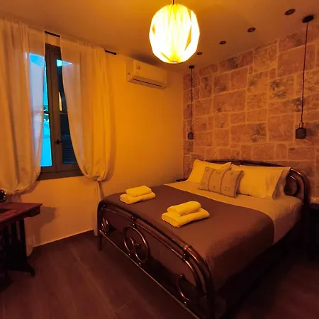 Patrelaki Stone Chania With Private Yard Holiday home *